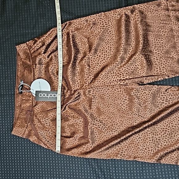 Boohoo, leopard print, satin, straight leg, chocolate brown, size 12 pants - Picture 5 of 13
